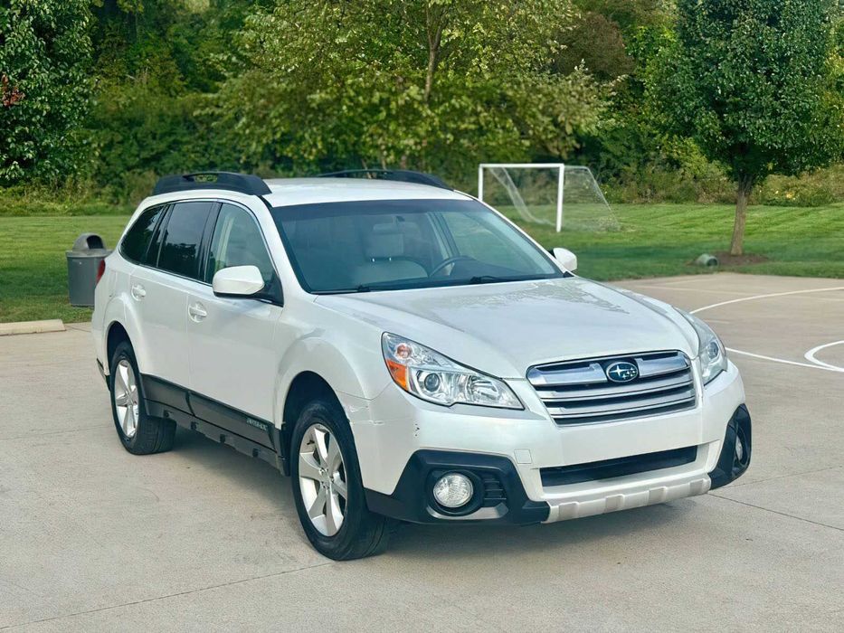 Subaru Outback Limited      2013