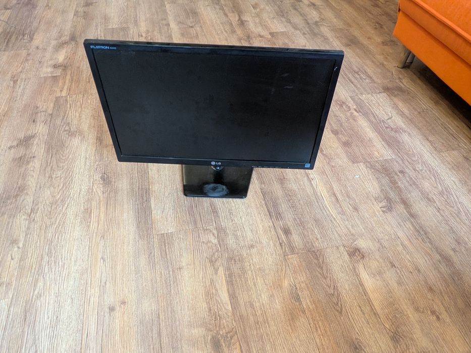 Monitor LG 24 cale