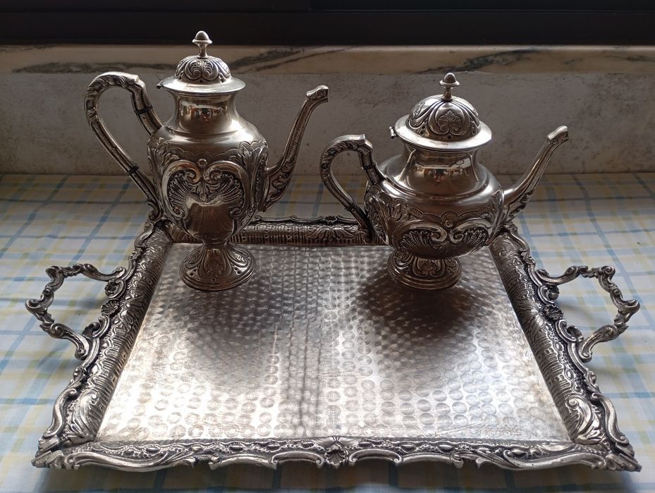 Conjunto de Chá/Café Antigo em Estanho / Metal Prateado – Decorativo