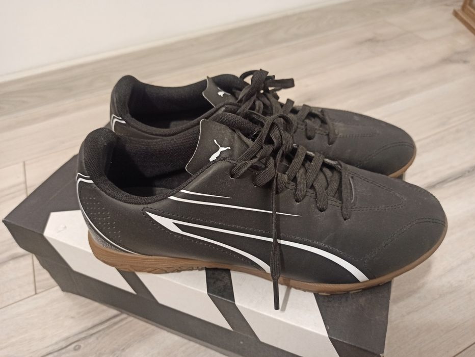 Obuwie halówki 40 Puma