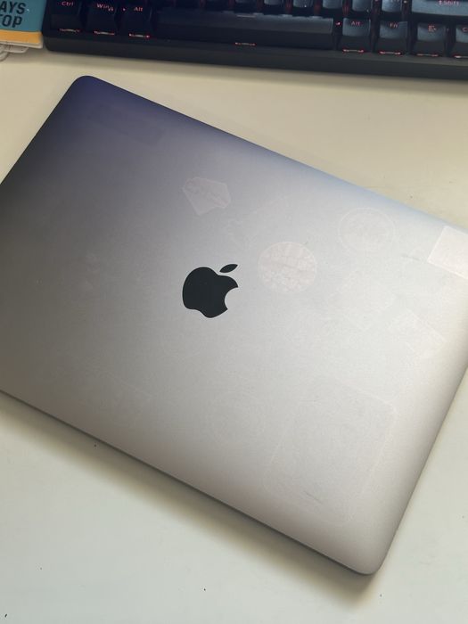 Продам MacBook Air M1