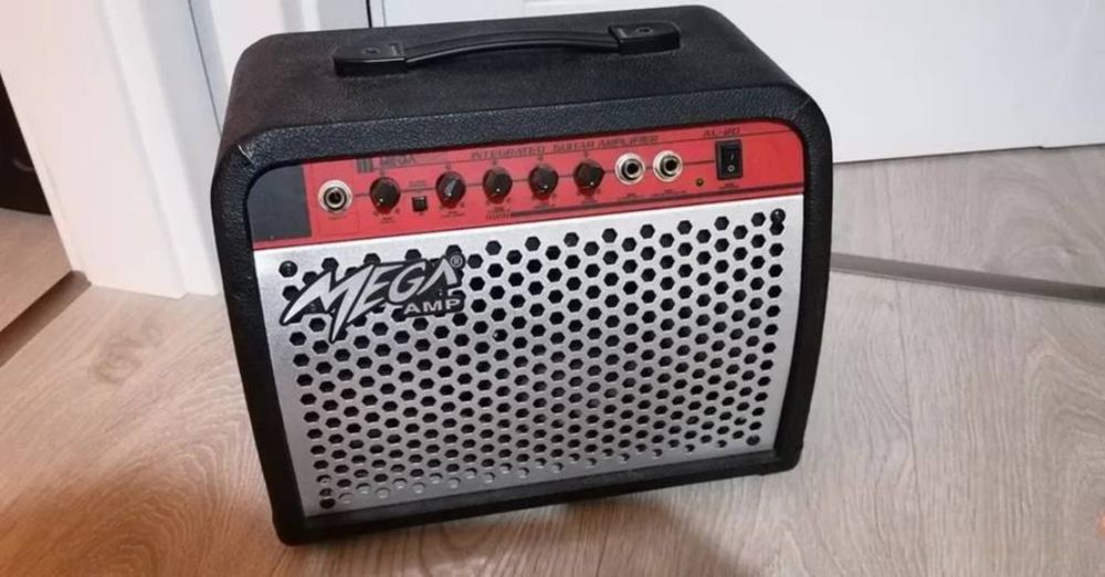 Wzmacniacz gitarowy Mega AMP AL-20

Kanal:
Czysty i przesterowany.

R