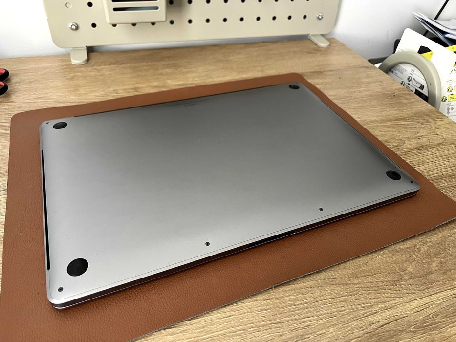 Apple MacBook Pro 16 (2019) Intel i9 1tb (16Gb) Space Gray (A2141)