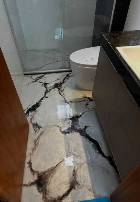 piso a imitar mármore