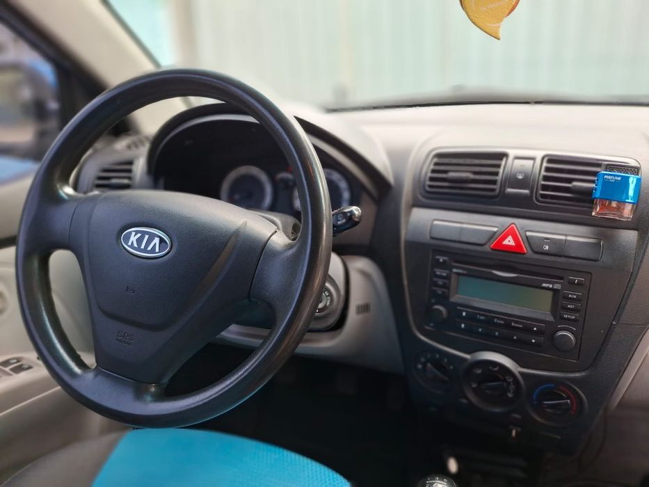 Автомобіль Kia picanto