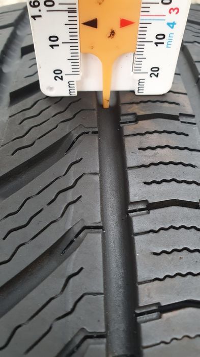 235/55 R19 V XL Continental (Континенталь) Авторезина, шини.