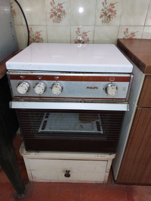 Mobilias de Boa Qualidade (Madeira sem MDF)..