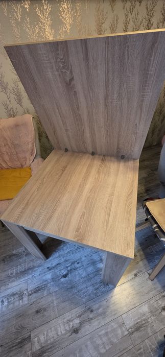 Stół,  dąb  sonoma 80x80 rozkładany  do 160cm)