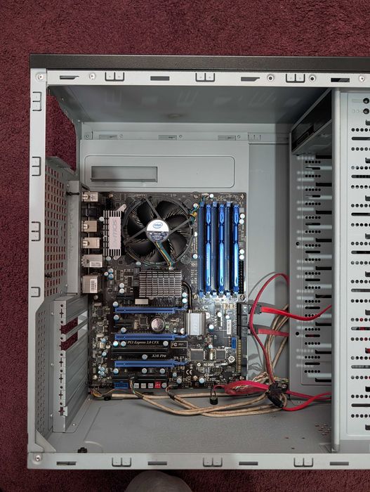 Conjunto PC antigo i7 + 12GB RAM + motherboard MSI X58