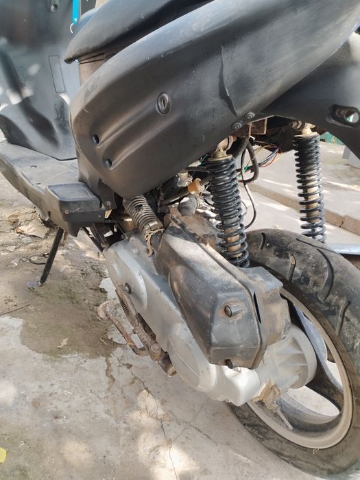 Продам скутер Кануні