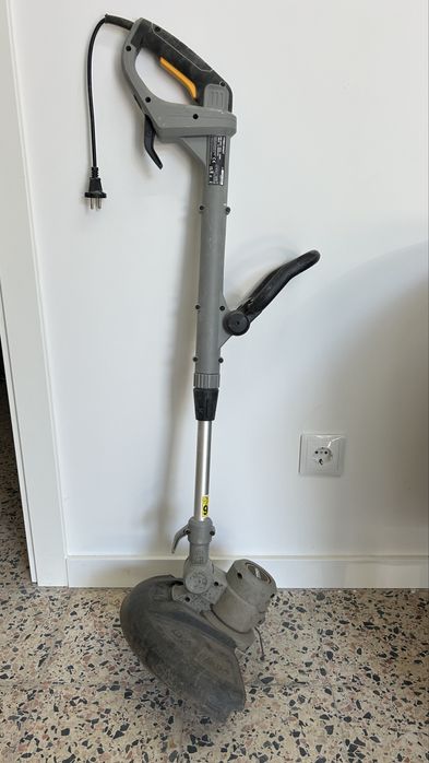 Maquina de cortar relva/grama