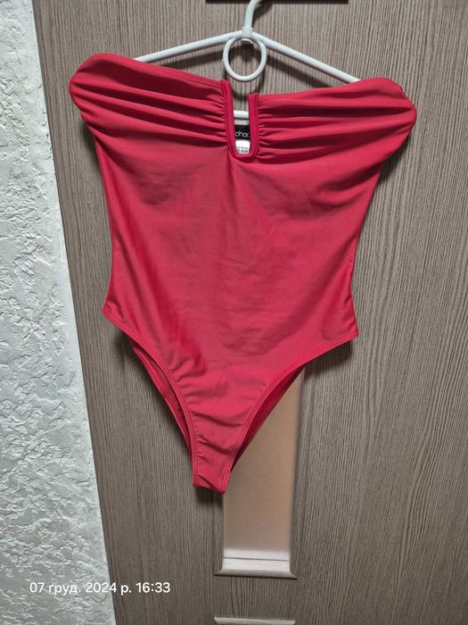 Жіночий суцільний купальник бандо Boohoo,
