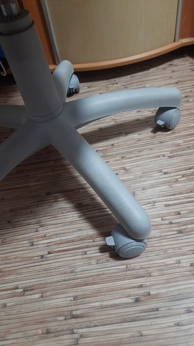 Якісне дитяче ортопедичне крісло