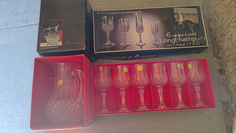 Carros e copos cristal