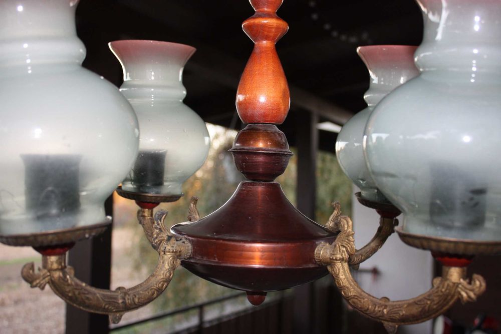 Lampa z czasów PRL