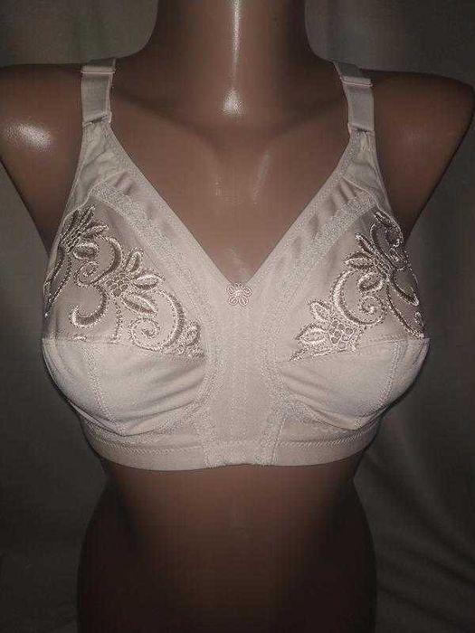 бюстгальтер   2 пары