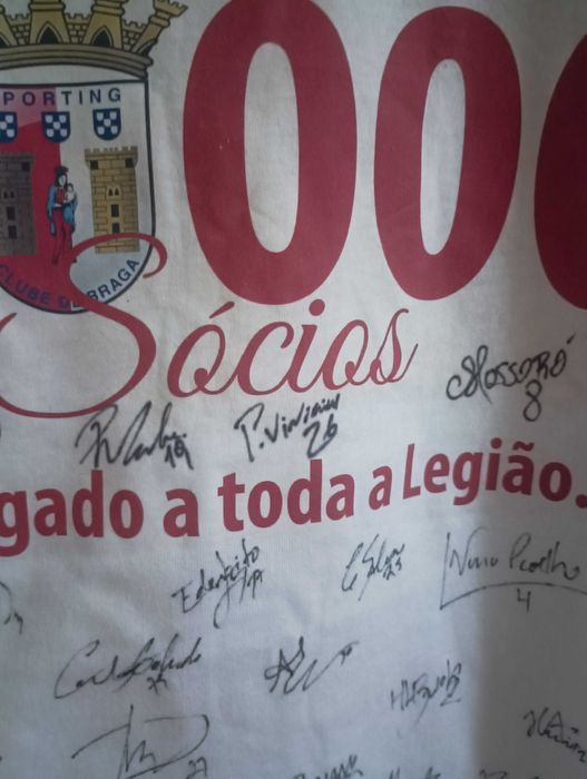 Camisola ScBraga autografada pela equipa