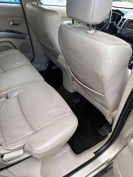 Mitsubishi Outlander XL 2.4