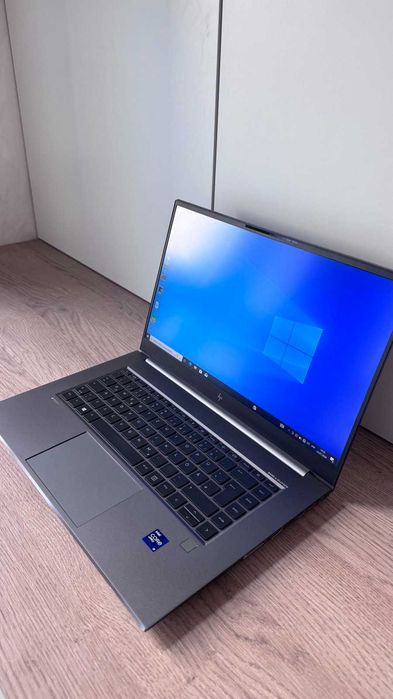 Потужний процесор/HP ZBook Studio G8/є 1шт/3D/екран 15.6"/Сучасні ігри/Програмування