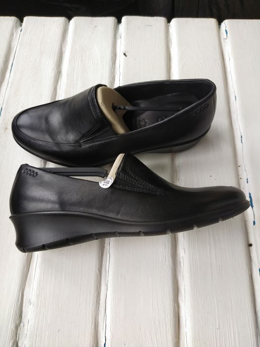 Новые туфли ECCO