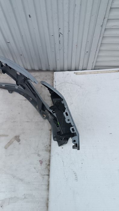Vendo parachoque de frente Renault Clio 5 ano 2023