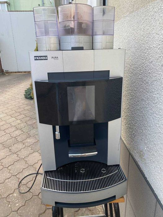 Професійна кавомашина Franke Pura - живе молоко- для кав'ярні/офісу