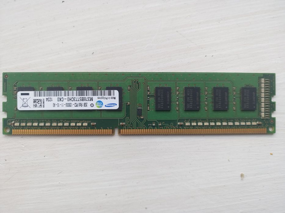 Оперативна пам'ять 2 Gb DDR3 1333 mhz Samsung