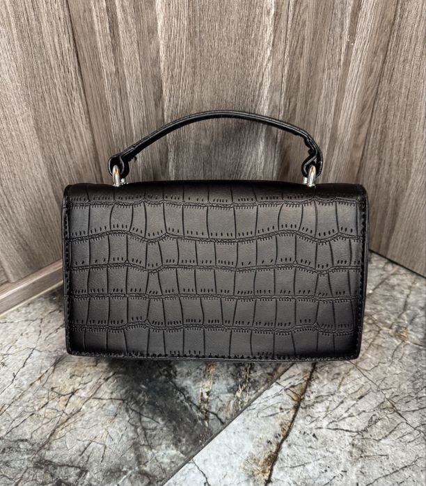 Жіноча сумка prada (прада)