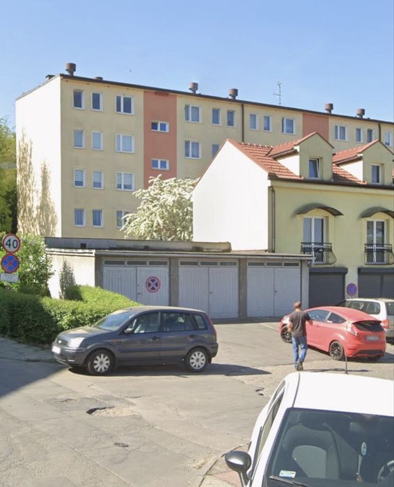 Garaż na sprzedaż - Skawina