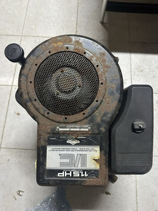Silnik traktorek kosiarka Briggs Stratton 11,5HP I/C kompletny sprawny