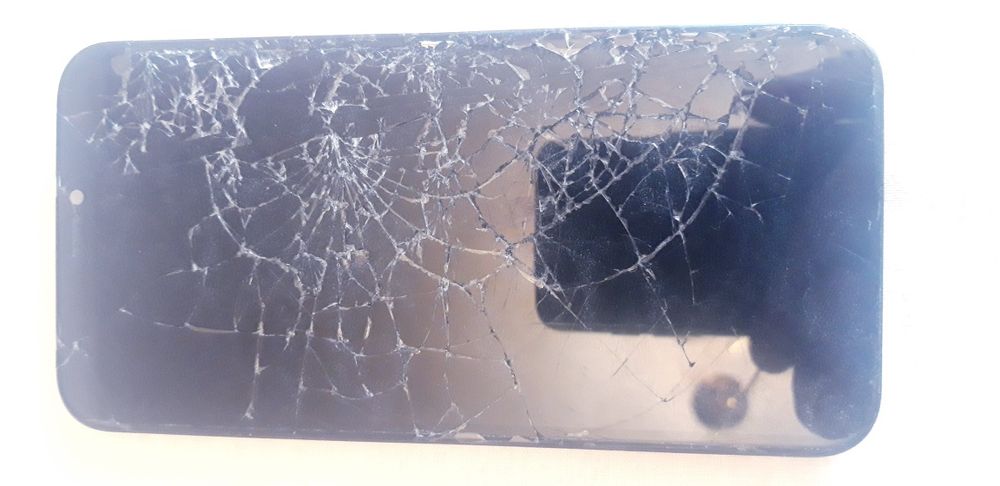 iPhone 11 reparação ou aproveitamento de peças ler discrição.