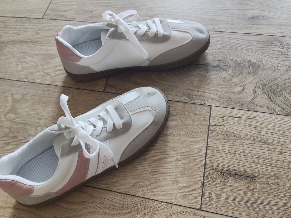 Buty damskie jesienne
