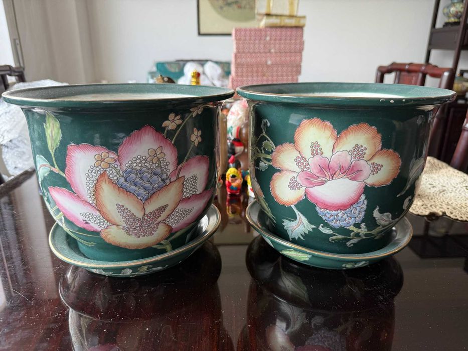 Par Vasos Chineses Porcelana Verde c/ Pratos