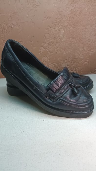 Продам лоферы 38р.кожанные,150гр.