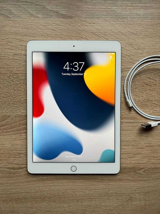 Оригинал Планшет Apple Ipad