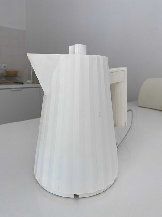Czajnik elektryczny Alessi Plisse White 1 l