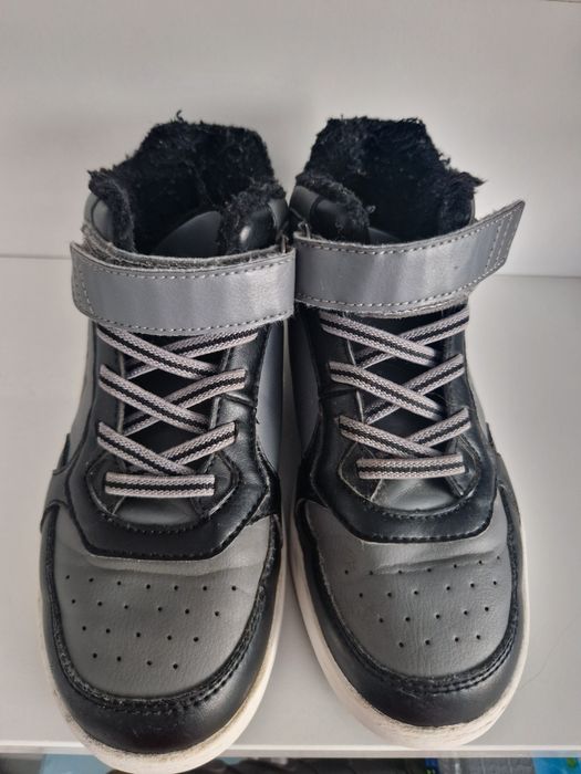 Buty dziecięce FILA rozm 33, dł. wkładki 22cm