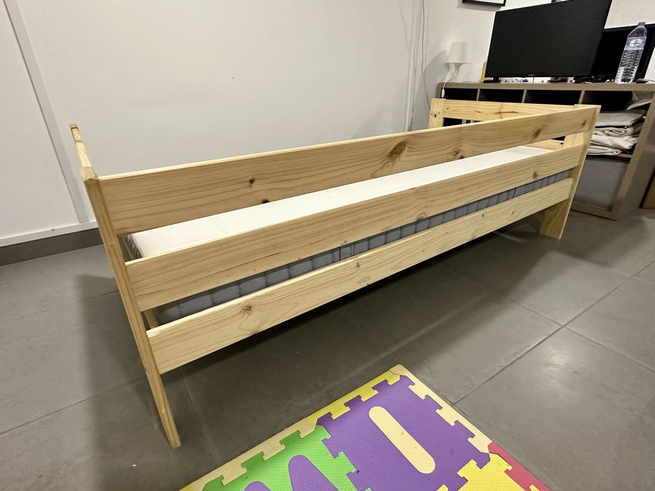 Cama+ Colchão IKEA VALEVÅG 90x200
