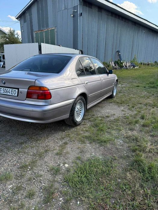 Продам BMW E39 2.8  1998 року