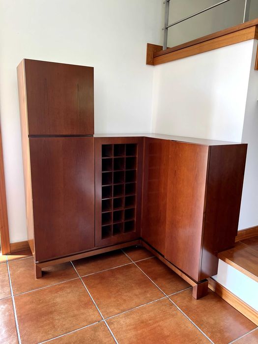Móvel Bar de Canto com Garrafeira, recolha apenas em Paredes de Coura
