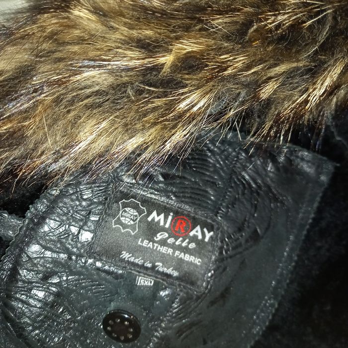 Продам дубленку женскую