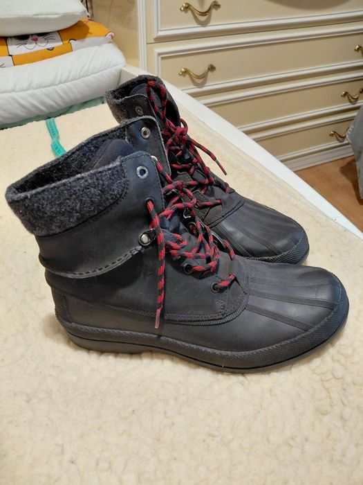 черевики чоботи гумові утеплені сорок другого розміру 42
