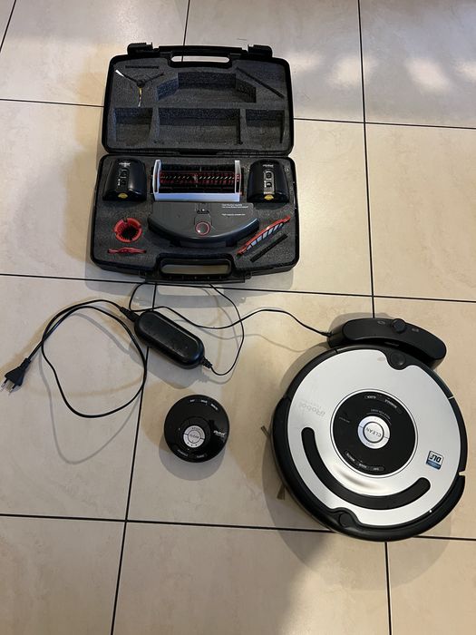 iRobot Roomba 780 + Virtual Wall + Home Base + bogaty zestaw akcesoriów