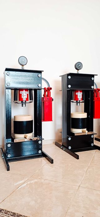 Маслопрес 50 тон + капролонова діжка на вибір 4.4літра