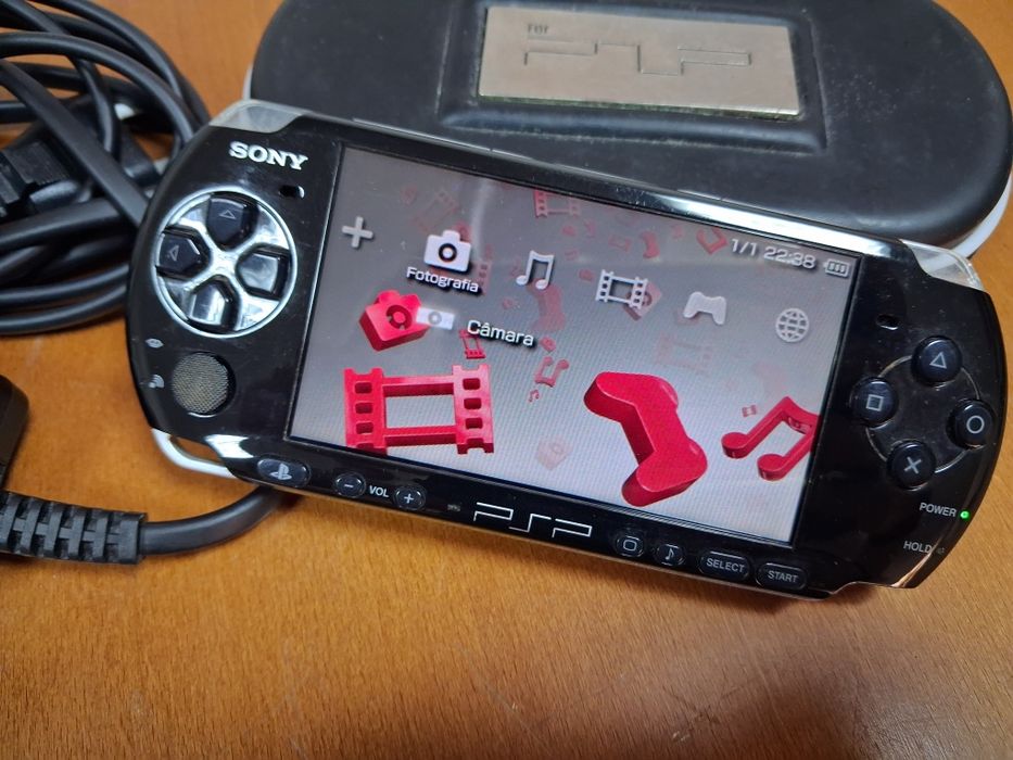 Consola Sony PSP-3004 - Em excelente estado e a funcionar!