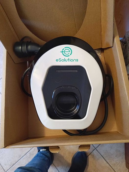 Wallbox novo para carro elétrico o plugin nunca utilizado.
