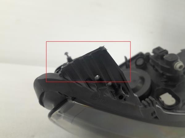 Ótica / farol direita RENAULT Megane IV (B9A/M_)