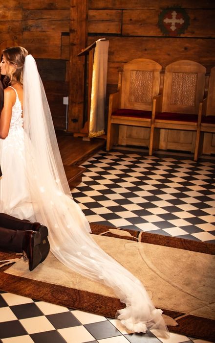 Suknia ślubna Diana Orchidea z welonem