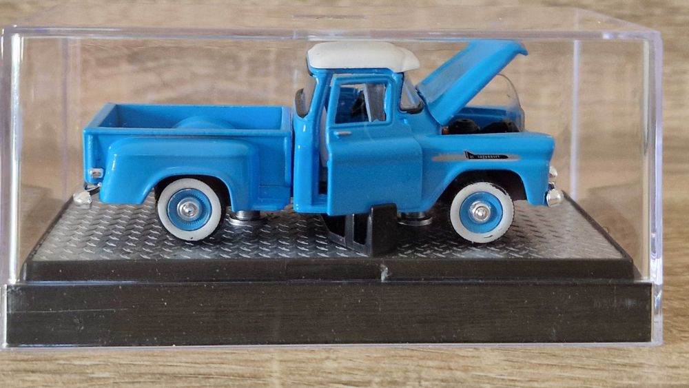 Chevrolet Apache Step Side «1958« 1:64