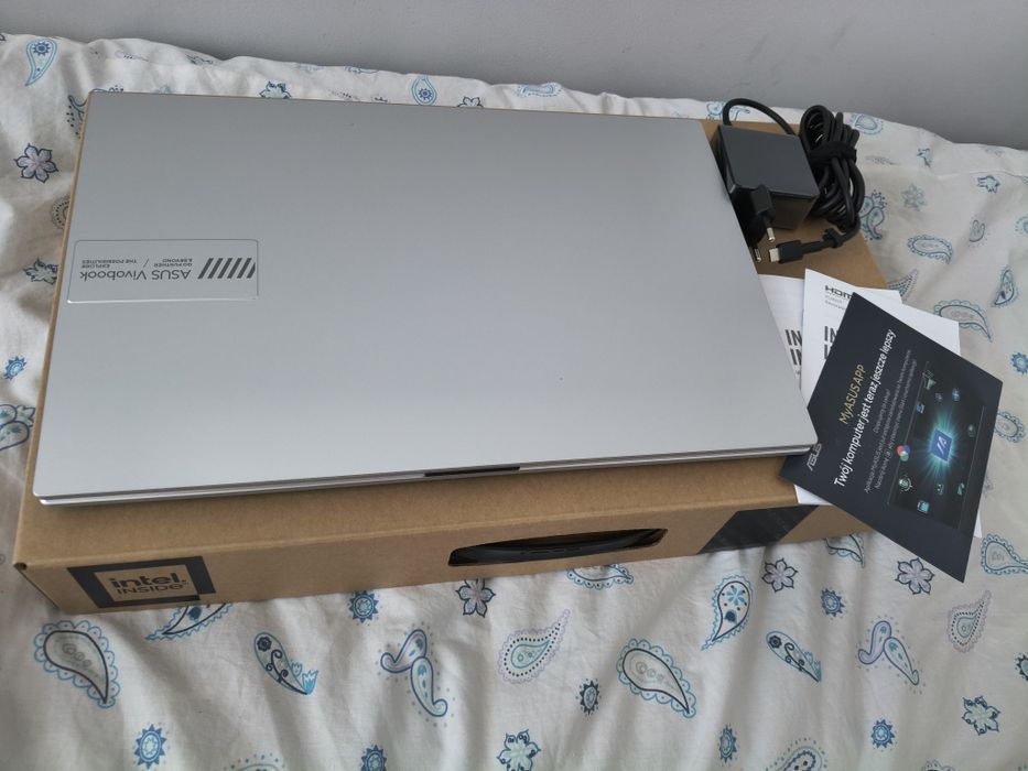 Lapto Asus Vivobook